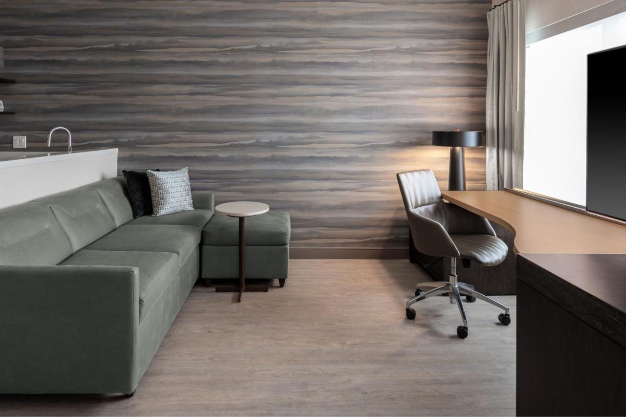 Hotel By Marriott Palmdale Lancaster